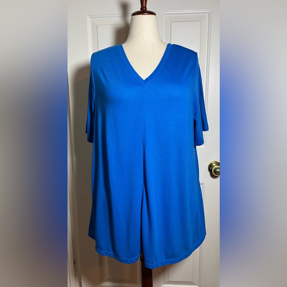 Lane Bryant Women’s Royal Blue V-Neck Short Sleeve Top